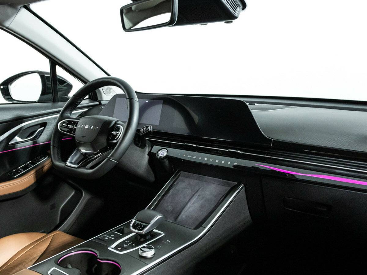 OMODA C5 с пробегом — 2023 год. Фото: #8