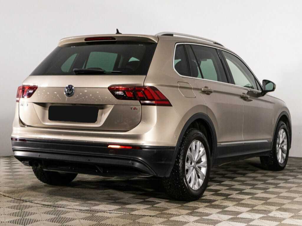 Volkswagen Tiguan с пробегом — 2017 год. Фото: #4