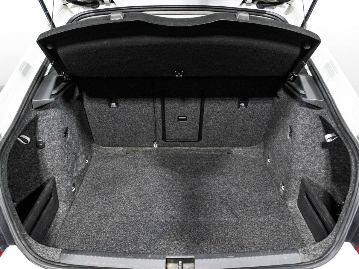 Skoda Octavia с пробегом — 2016 год. Фото: #14