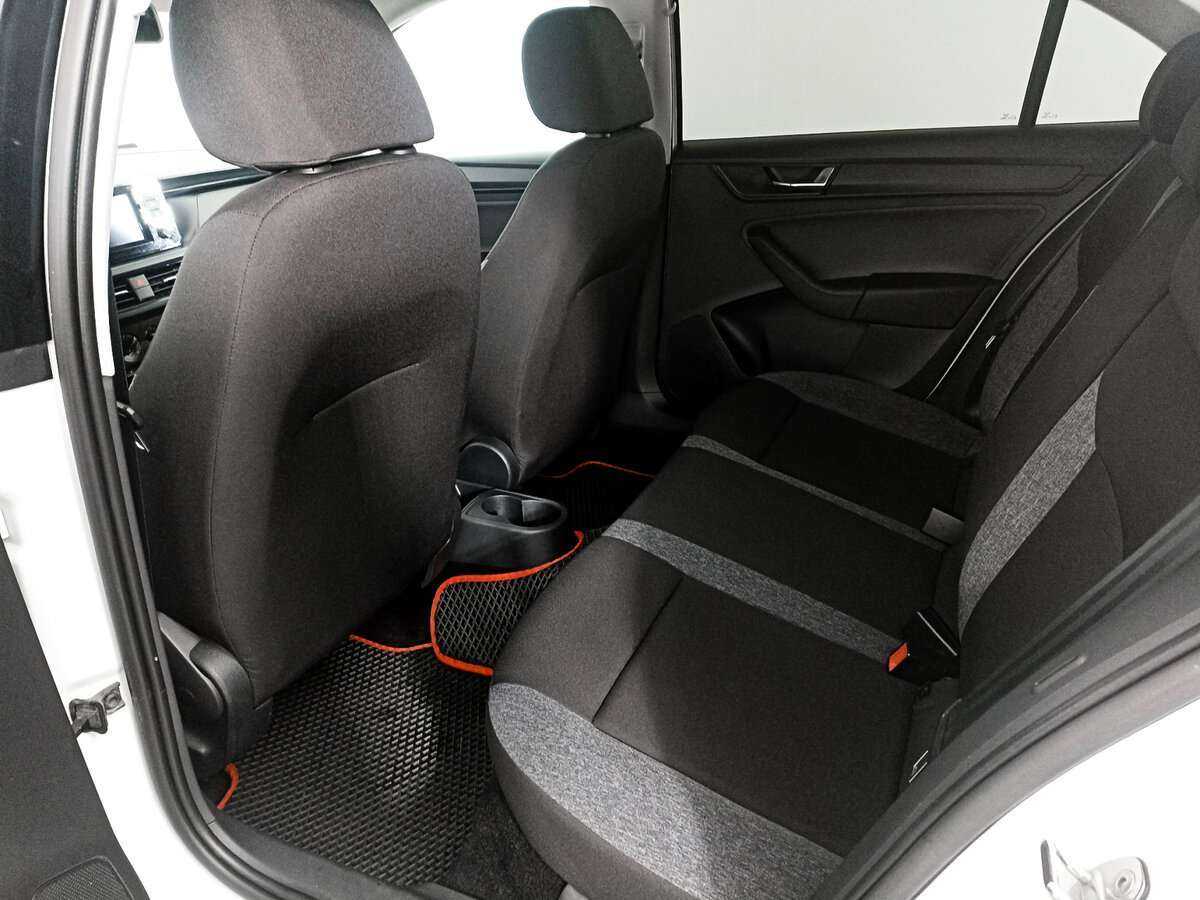 Skoda Rapid с пробегом — 2021 год. Фото: #9