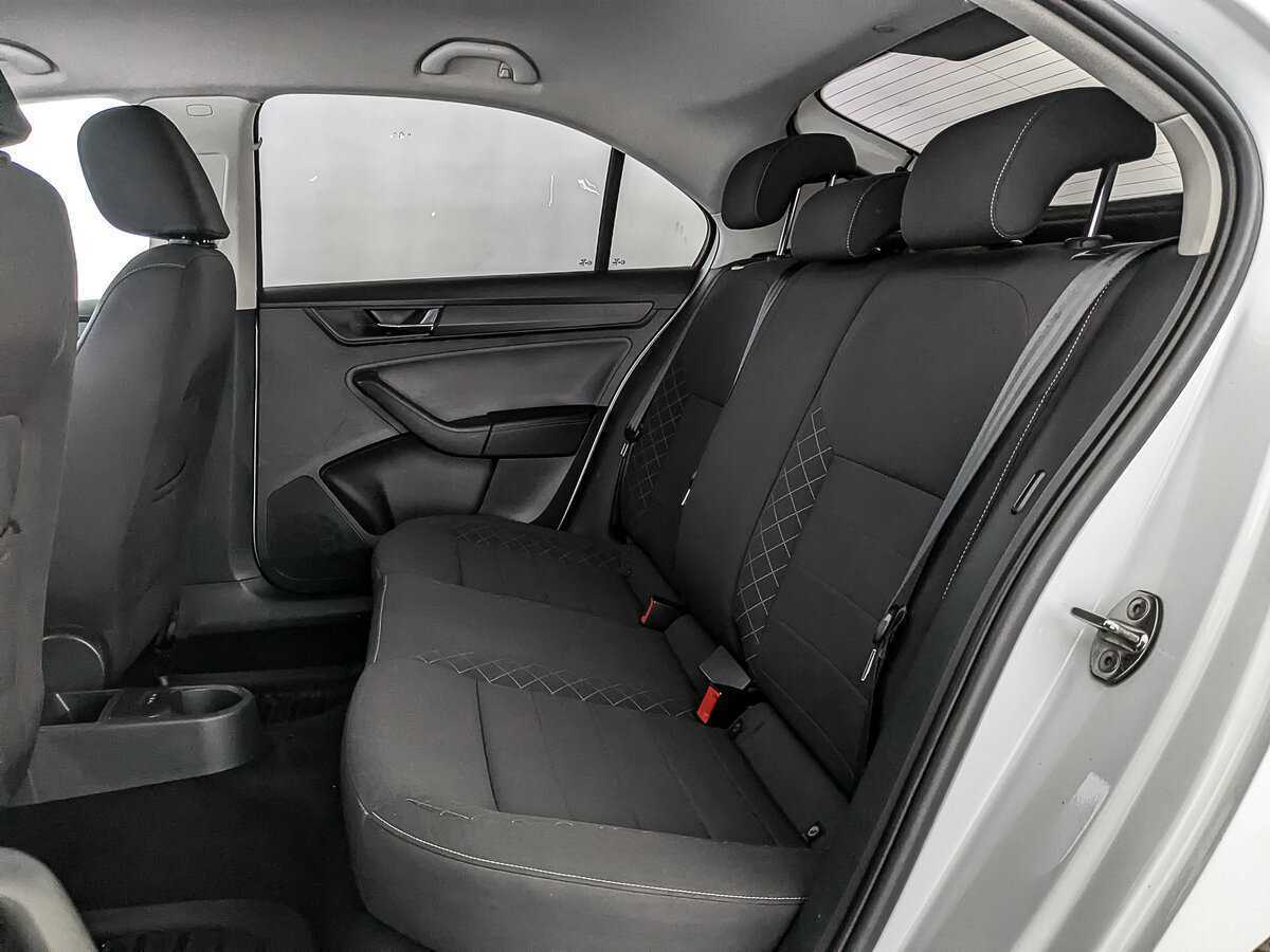 Skoda Rapid с пробегом — 2020 год. Фото: #17