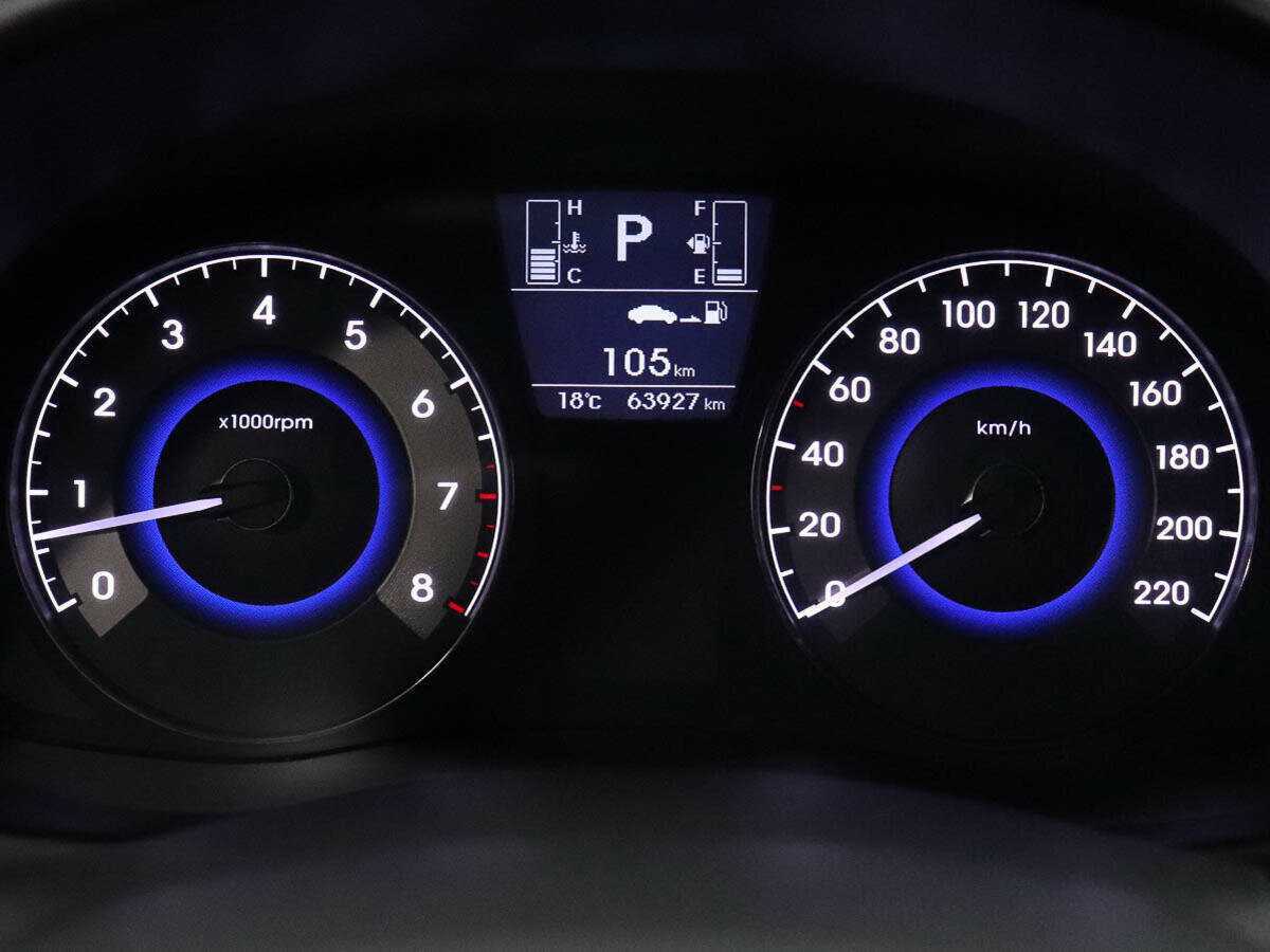 Hyundai Solaris с пробегом — 2015 год. Фото: #11