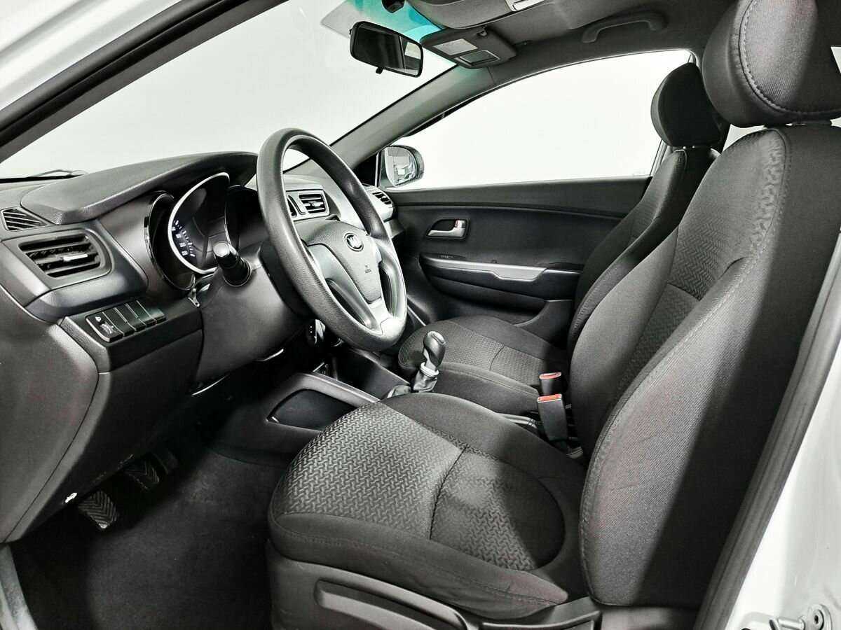 Kia Rio с пробегом — 2016 год. Фото: #13