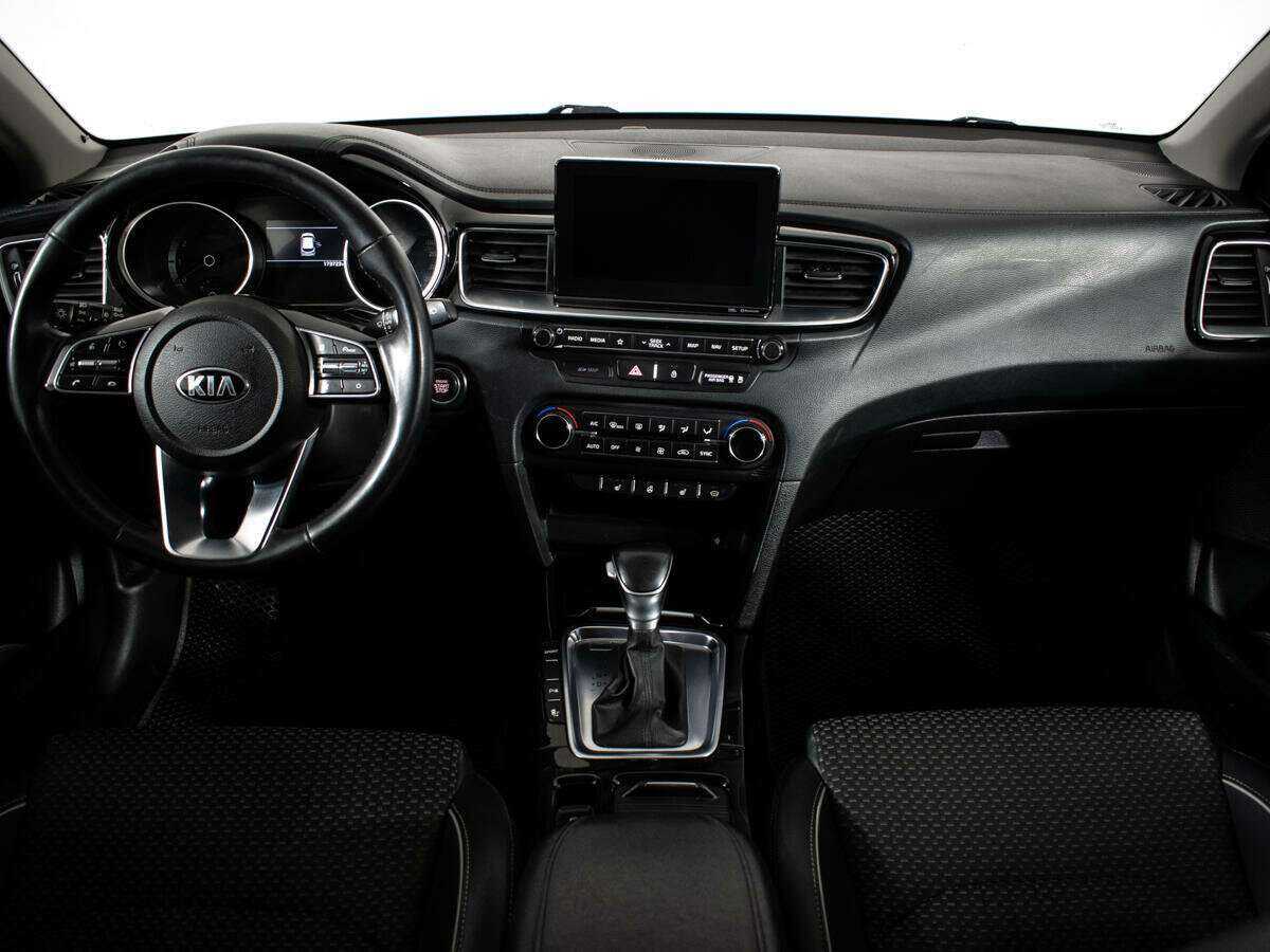 Kia Ceed с пробегом — 2018 год. Фото: #11