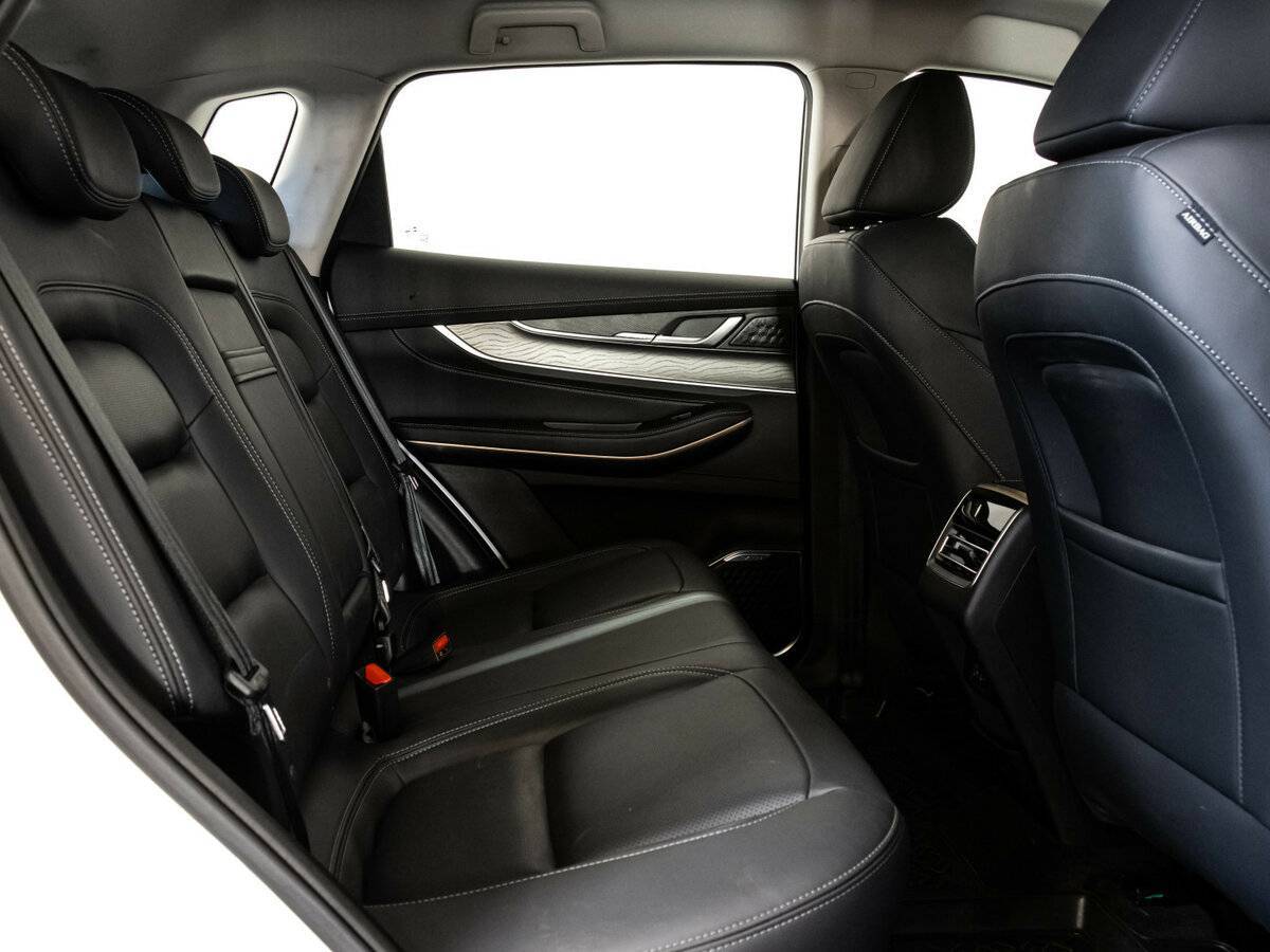 EXEED LX с пробегом — 2023 год. Фото: #13