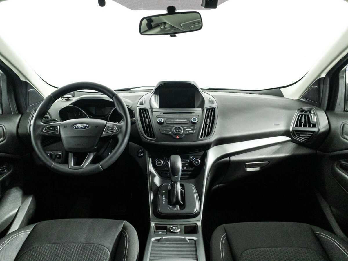 Ford Kuga с пробегом — 2018 год. Фото: #12