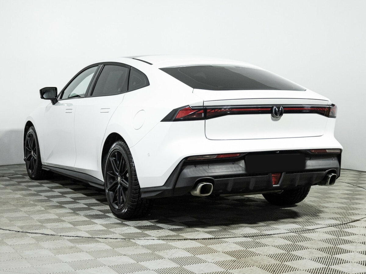 Changan UNI-V с пробегом — 2023 год. Фото: #6