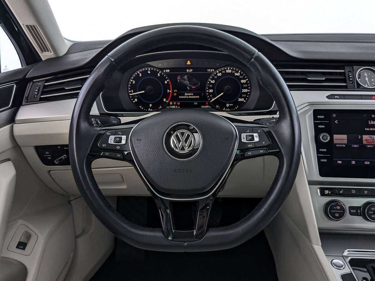 Volkswagen Passat с пробегом — 2018 год. Фото: #17