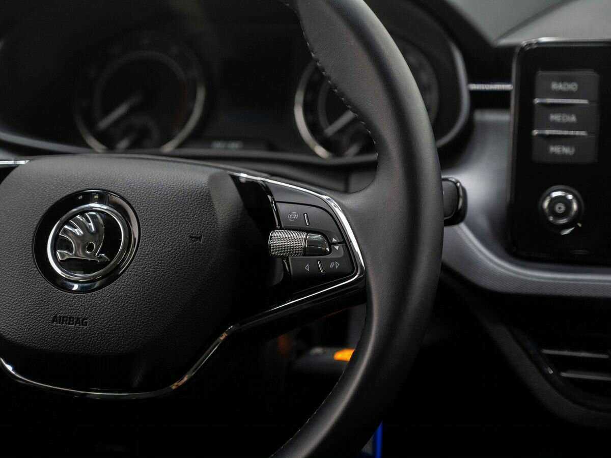 Skoda Rapid с пробегом — 2022 год. Фото: #18