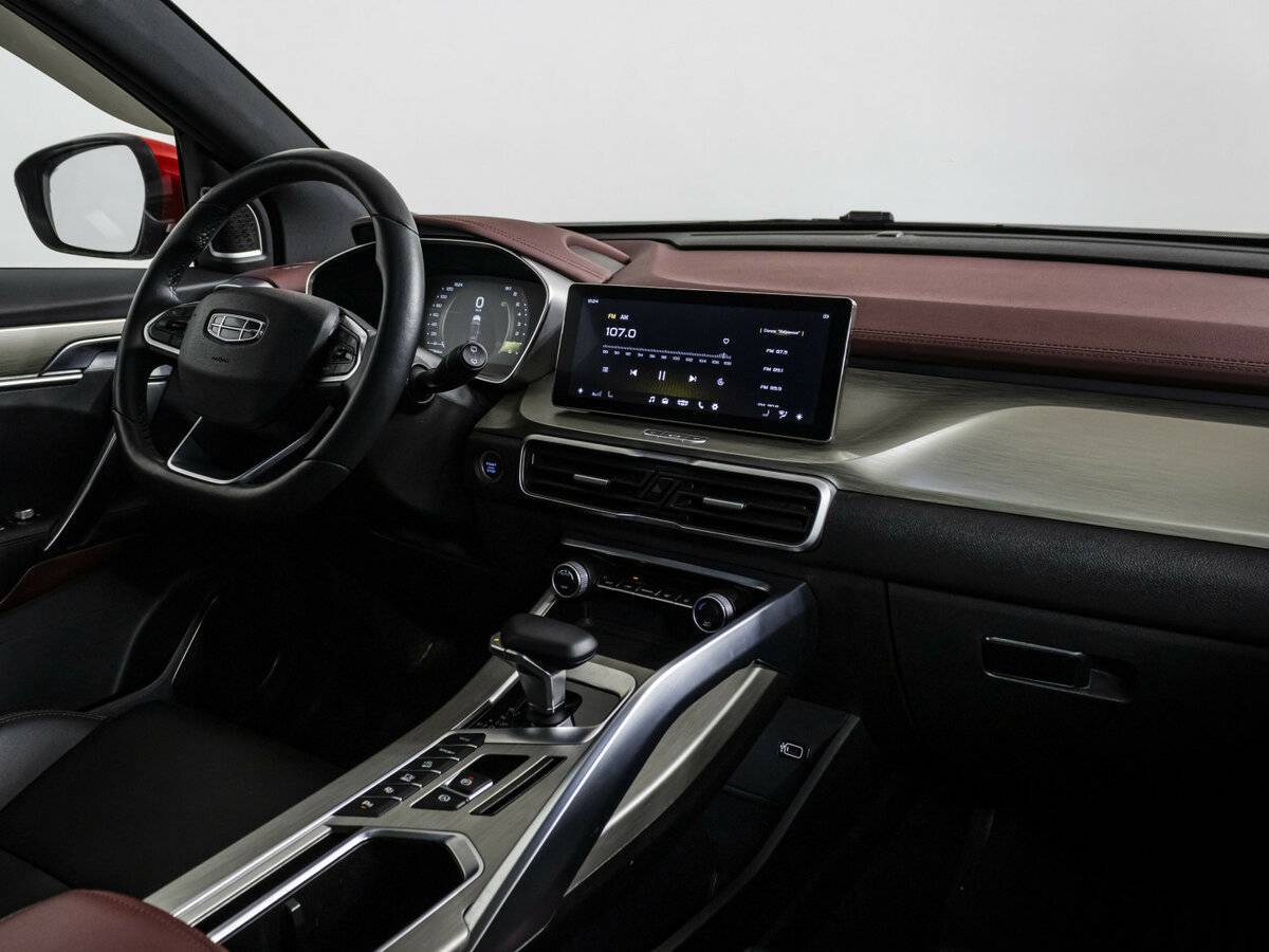 Geely Coolray с пробегом — 2022 год. Фото: #7