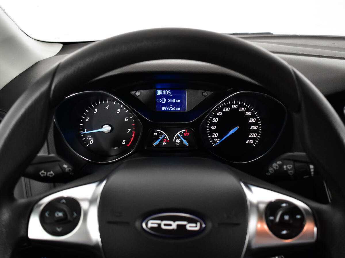 Ford Focus с пробегом — 2014 год. Фото: #10