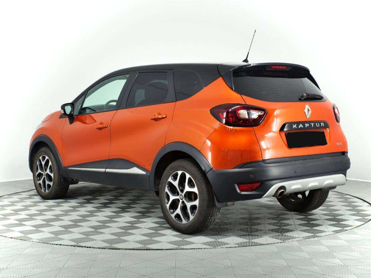 Renault Kaptur с пробегом — 2016 год. Фото: #6