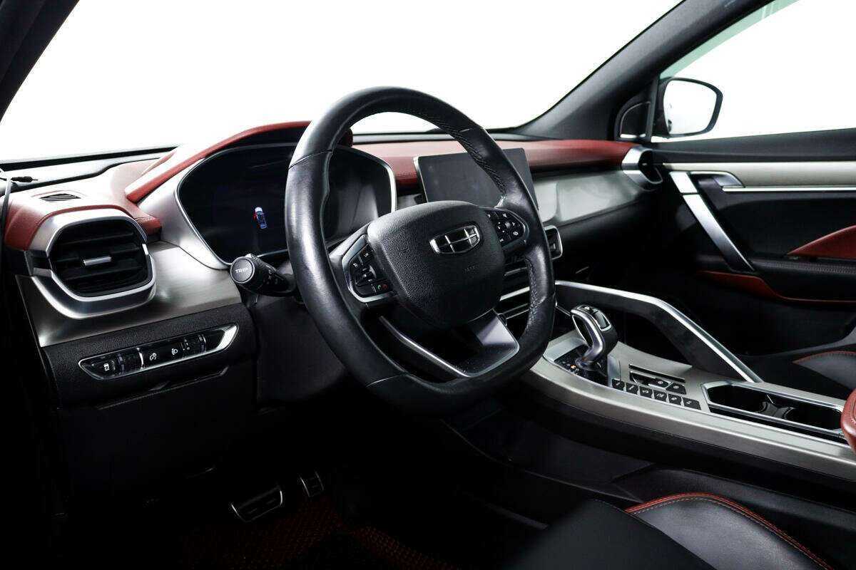 Geely Coolray с пробегом — 2021 год. Фото: #12