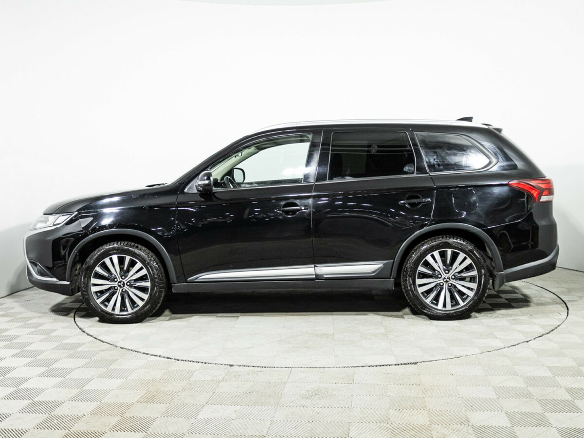 Mitsubishi Outlander с пробегом — 2018 год. Фото: #7