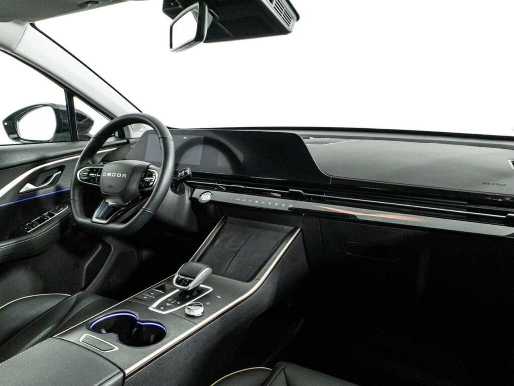 OMODA C5 с пробегом — 2023 год. Фото: #8