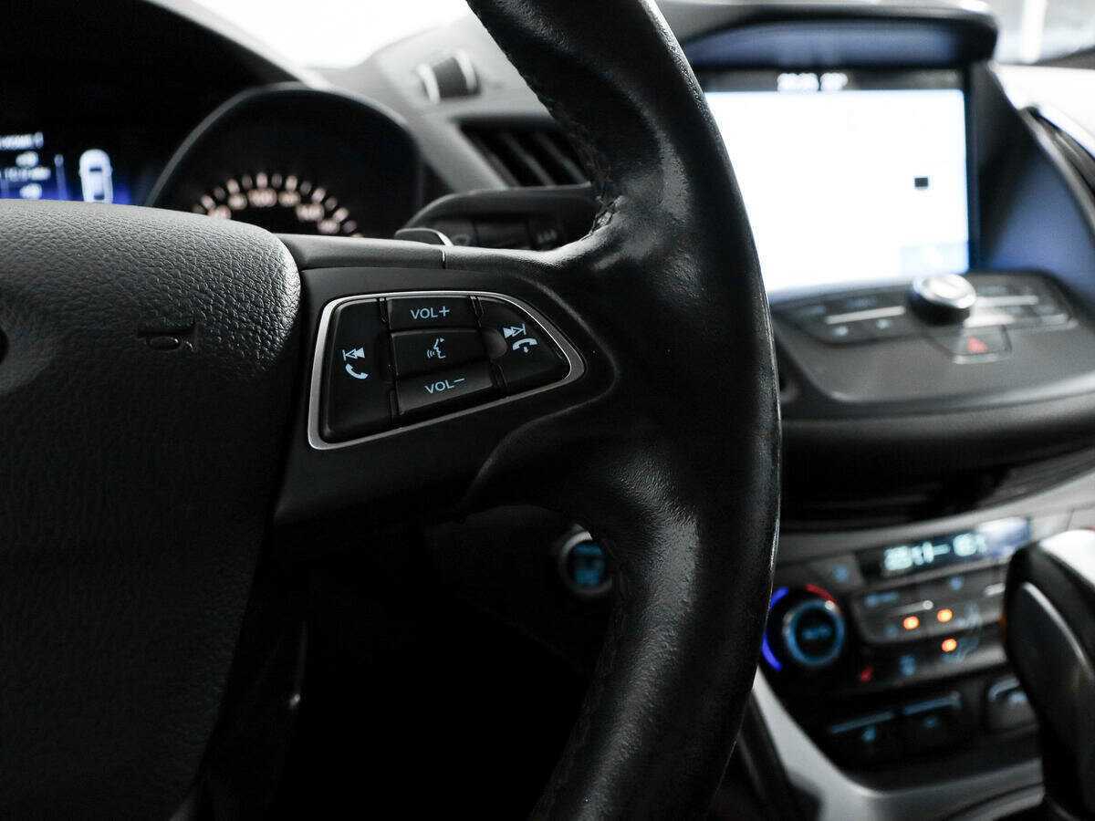 Ford Kuga с пробегом — 2017 год. Фото: #12