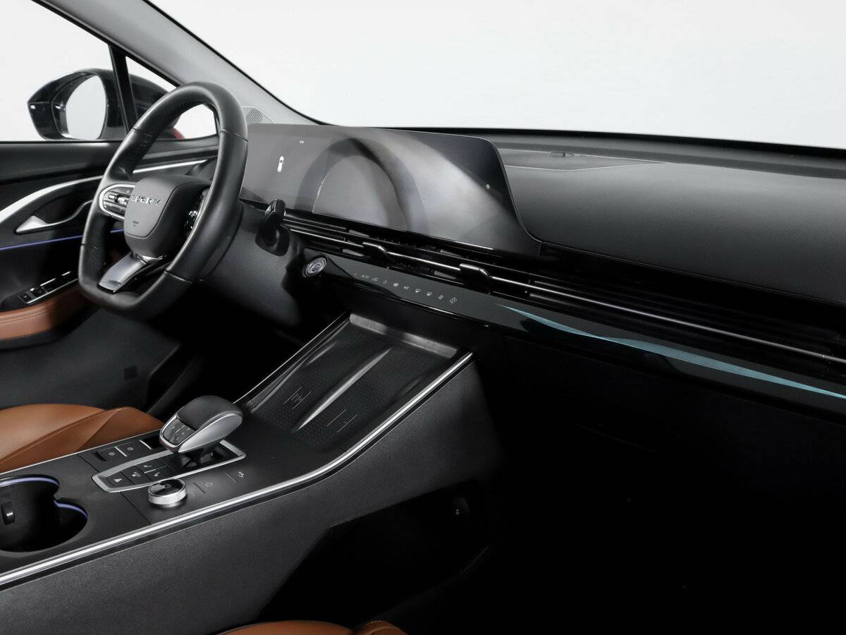 OMODA C5 с пробегом — 2022 год. Фото: #8