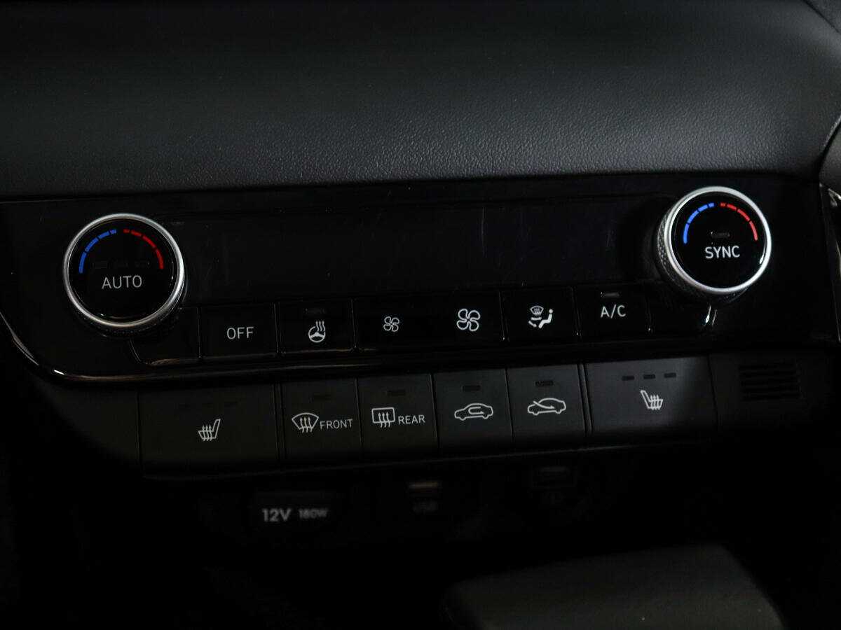 Hyundai Elantra с пробегом — 2022 год. Фото: #21