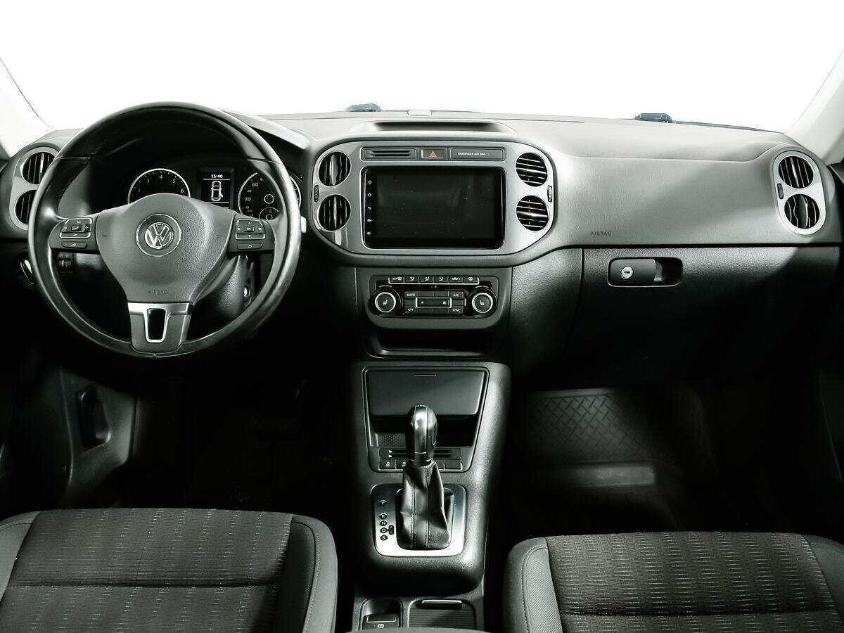 Volkswagen Tiguan с пробегом — 2012 год. Фото: #10