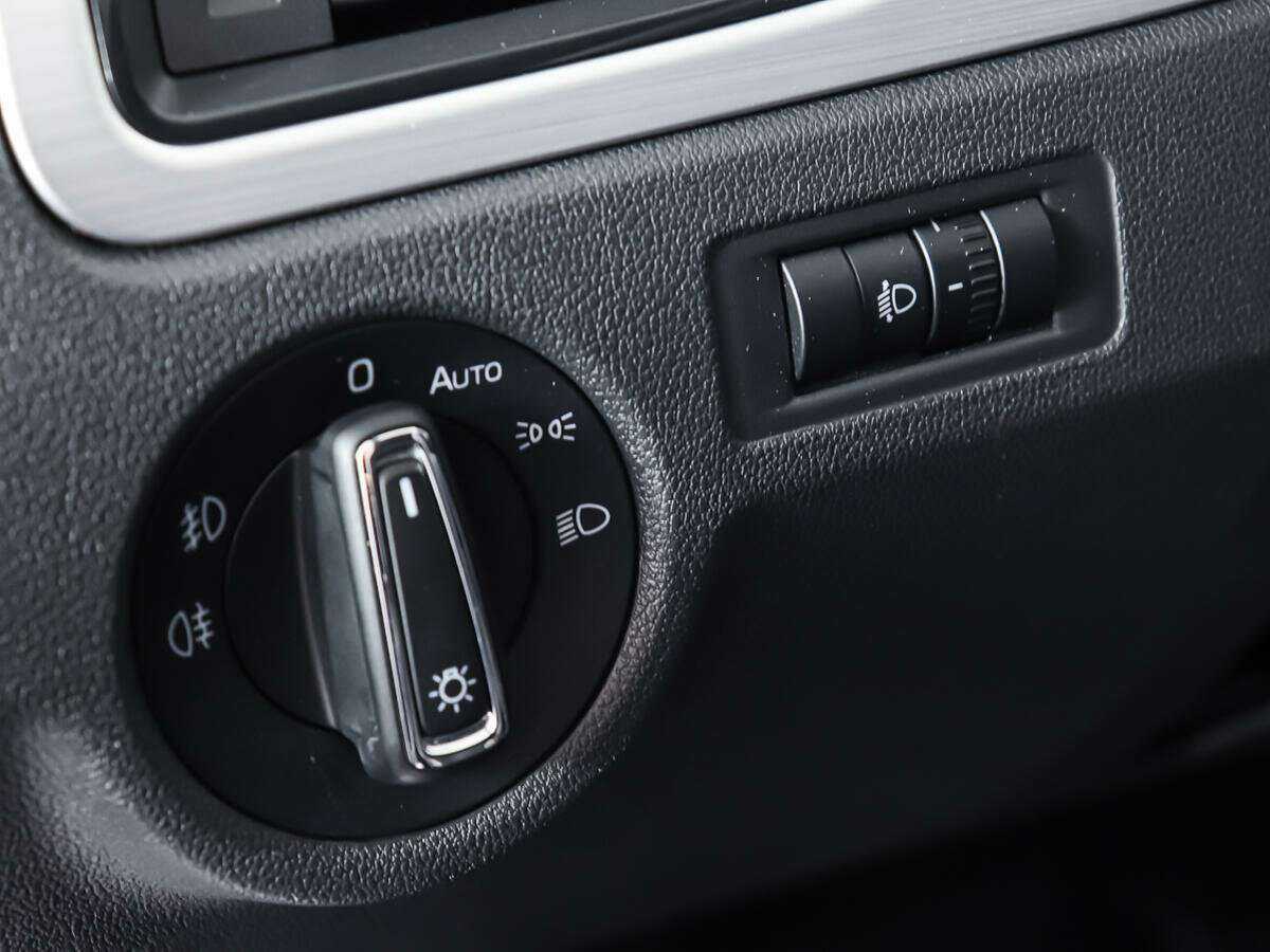 Skoda Rapid с пробегом — 2019 год. Фото: #16