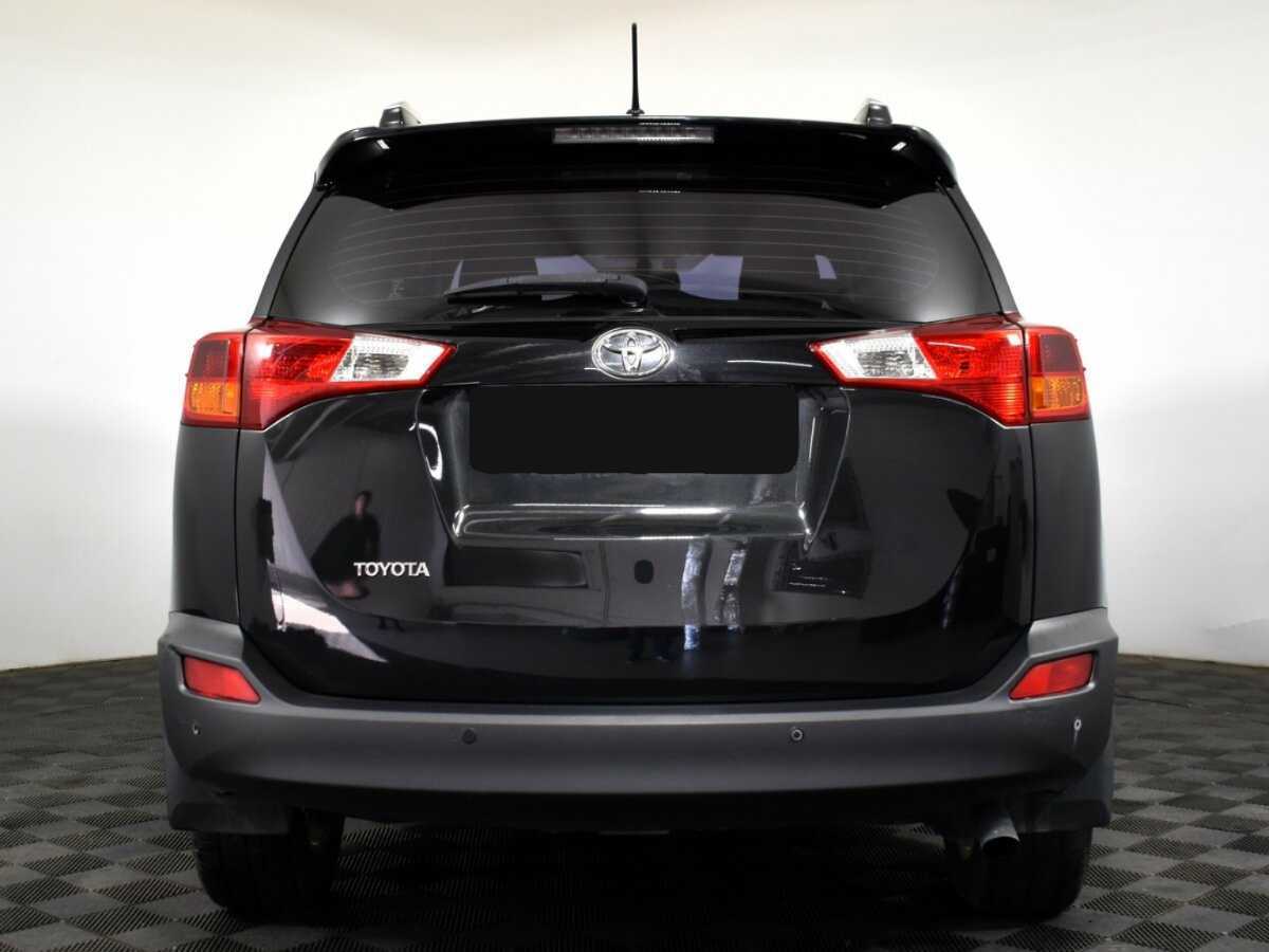 Toyota RAV4 с пробегом — 2014 год. Фото: #4