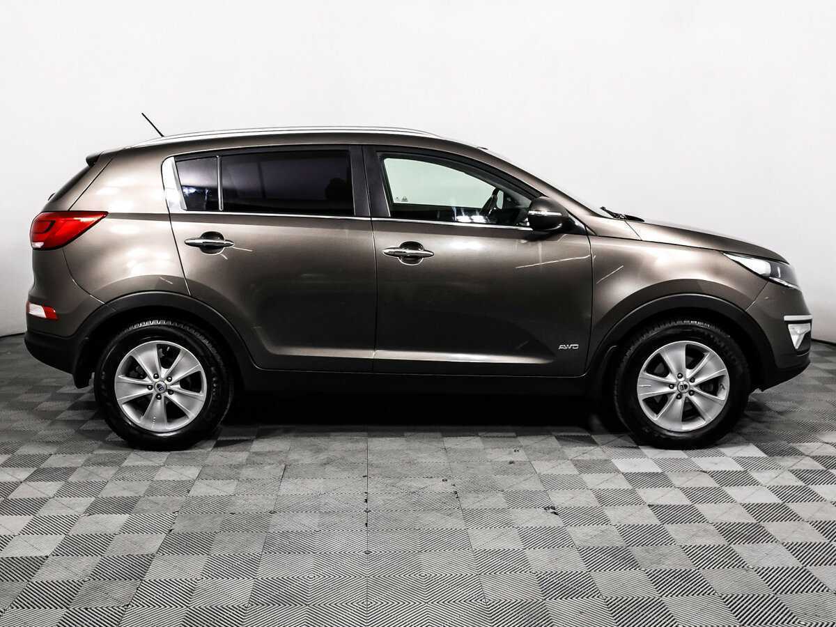 Kia Sportage с пробегом — 2015 год. Фото: #3