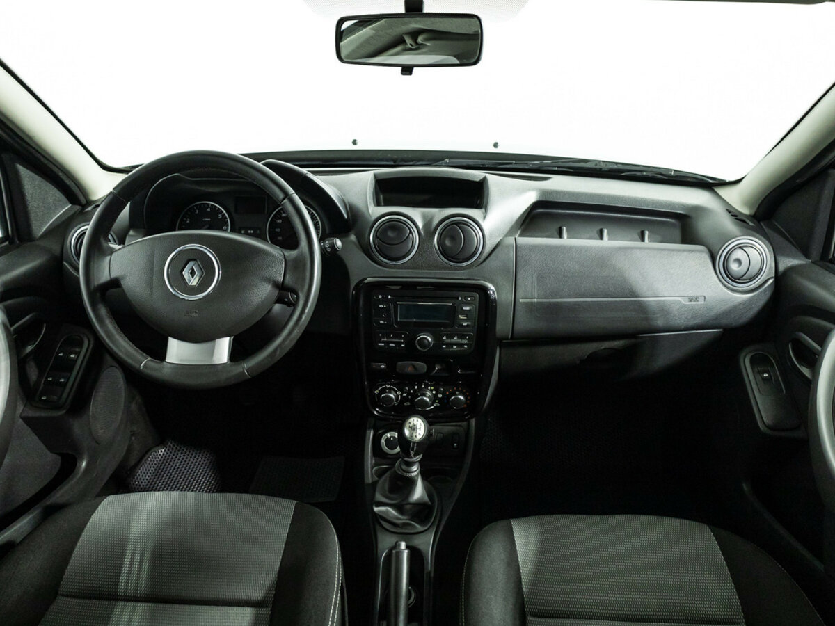 Renault Duster с пробегом — 2013 год. Фото: #12