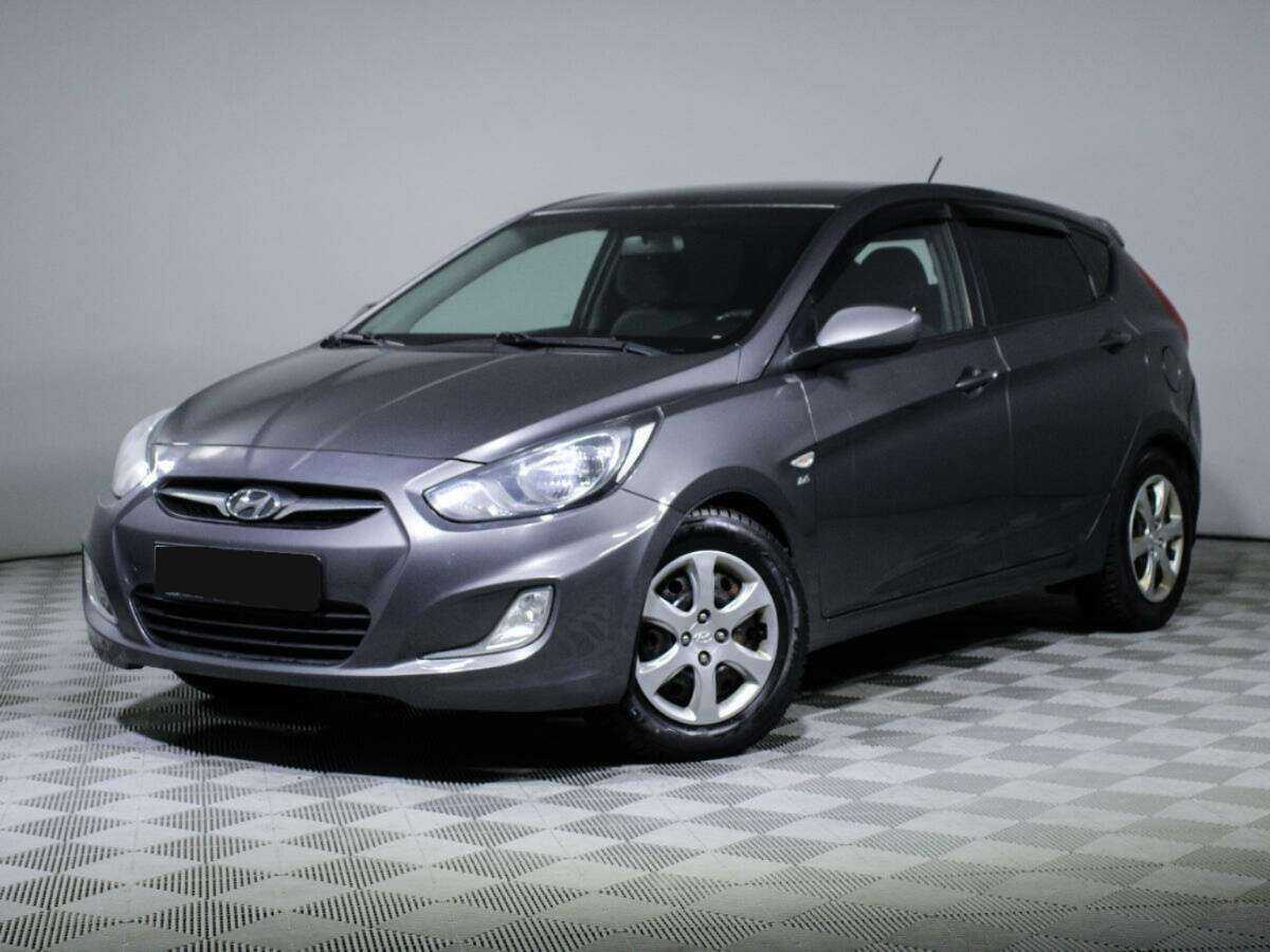 Hyundai Solaris с пробегом — 2012 год. Посмотреть фото