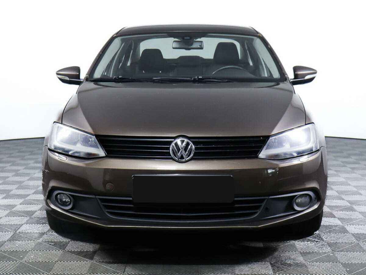 Volkswagen Jetta с пробегом — 2012 год. Посмотреть фото