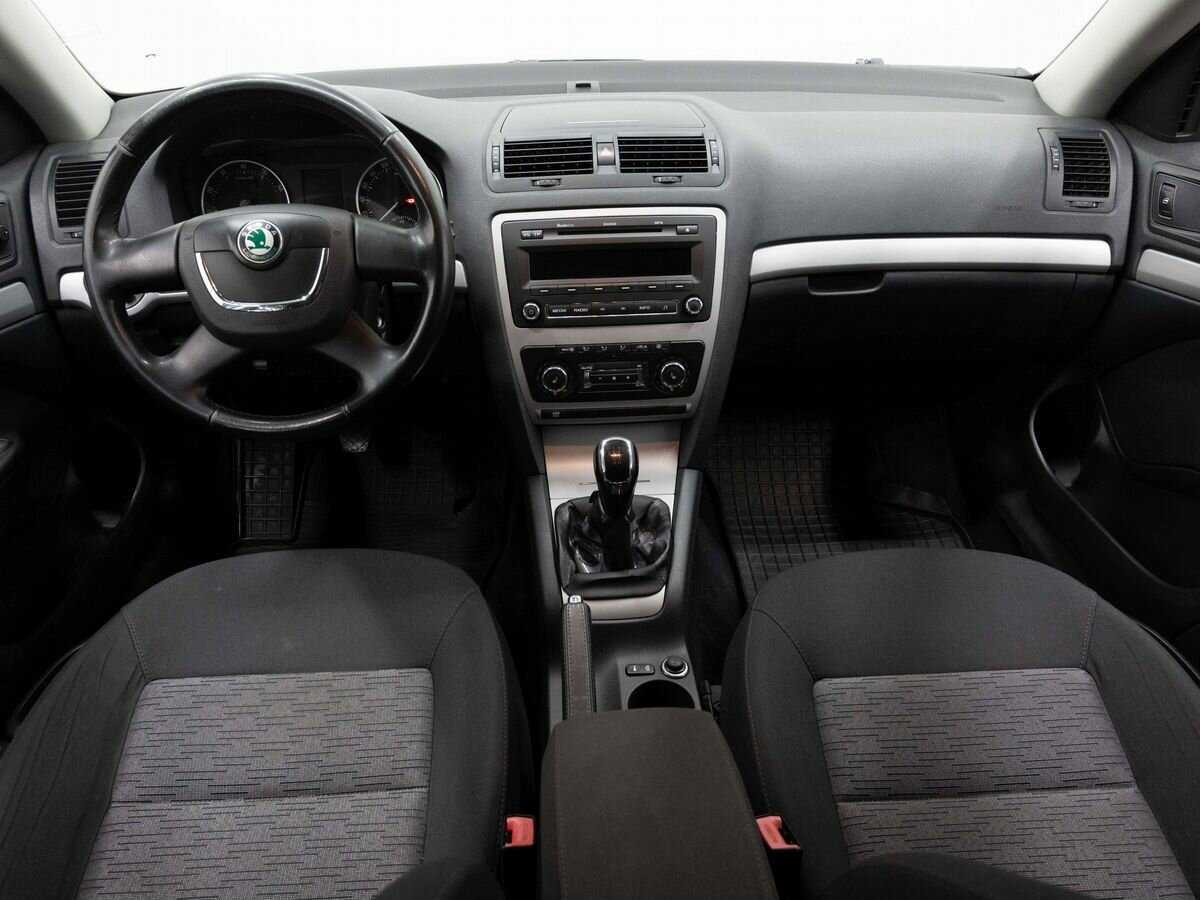 Skoda Octavia с пробегом — 2012 год. Фото: #13