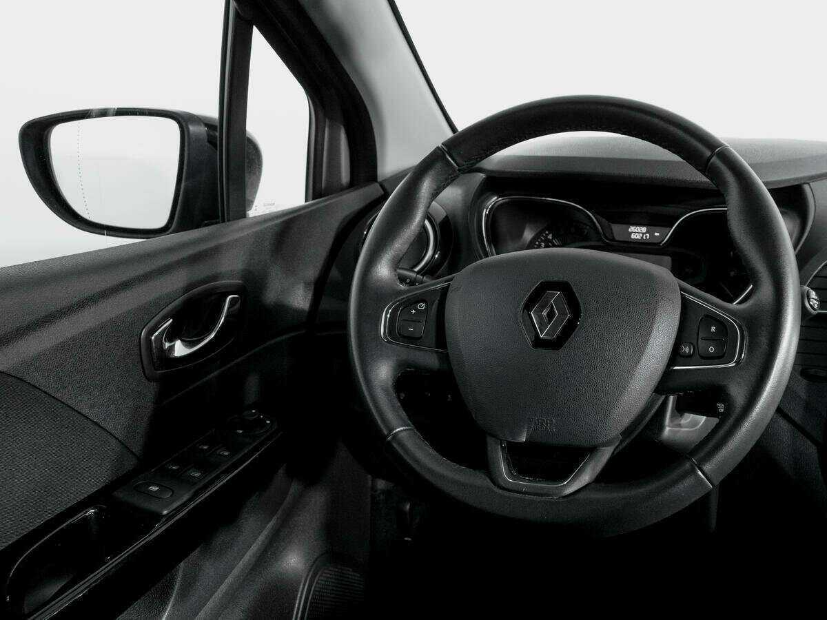 Renault Kaptur с пробегом — 2016 год. Фото: #13