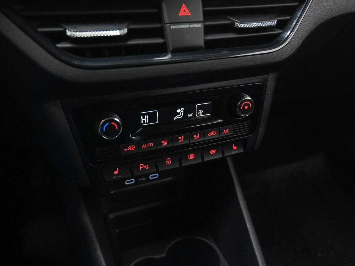 Volkswagen Polo с пробегом — 2020 год. Фото: #18