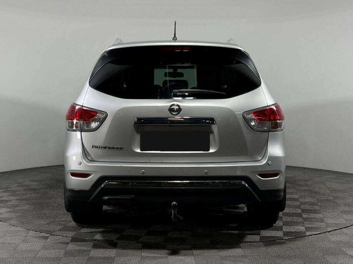 Nissan Pathfinder с пробегом — 2015 год. Фото: #4