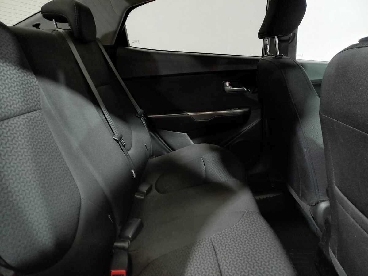 Kia Rio с пробегом — 2016 год. Фото: #10