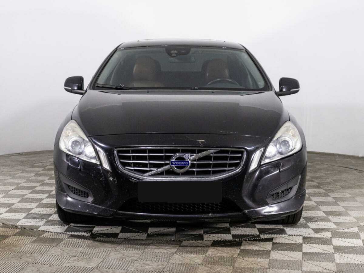 Volvo S60 с пробегом — 2012 год. Фото: #1