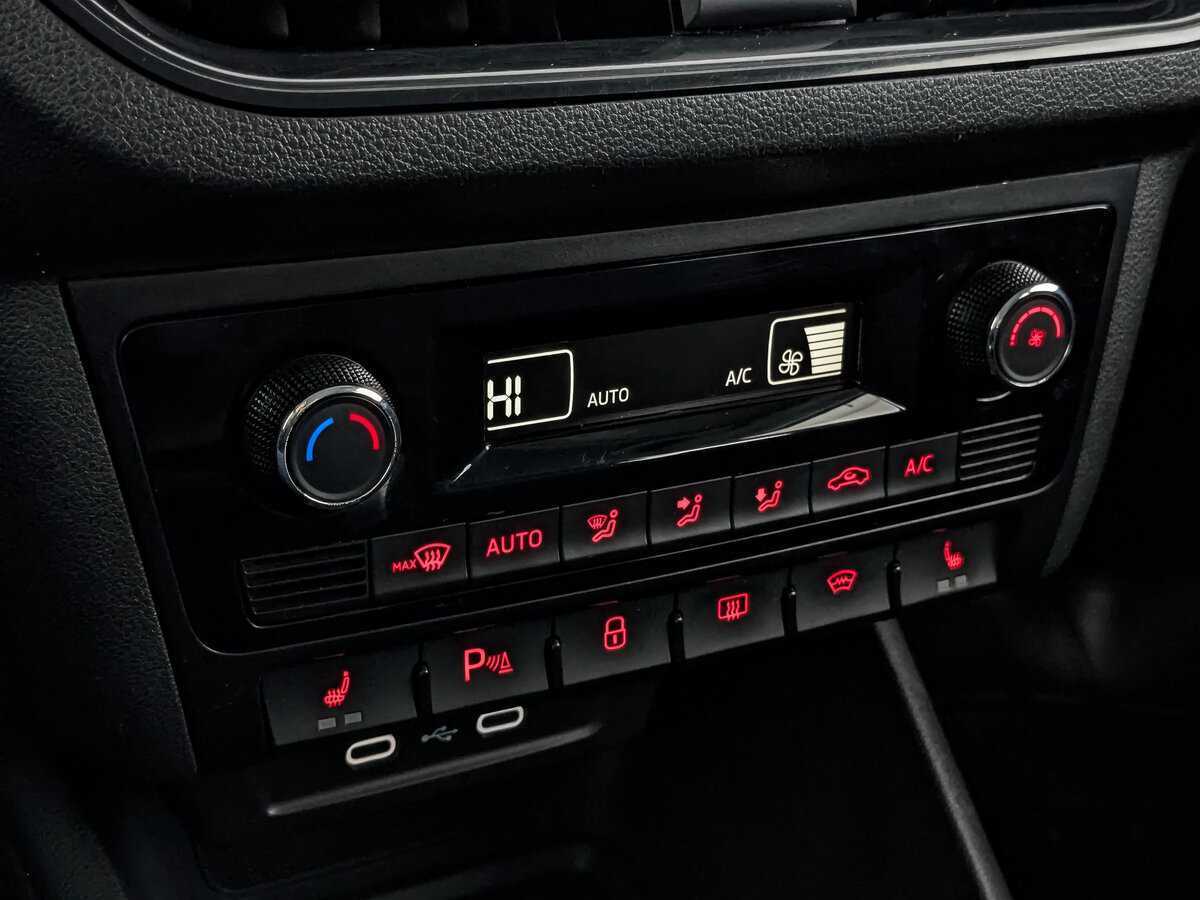 Volkswagen Polo с пробегом — 2020 год. Фото: #20