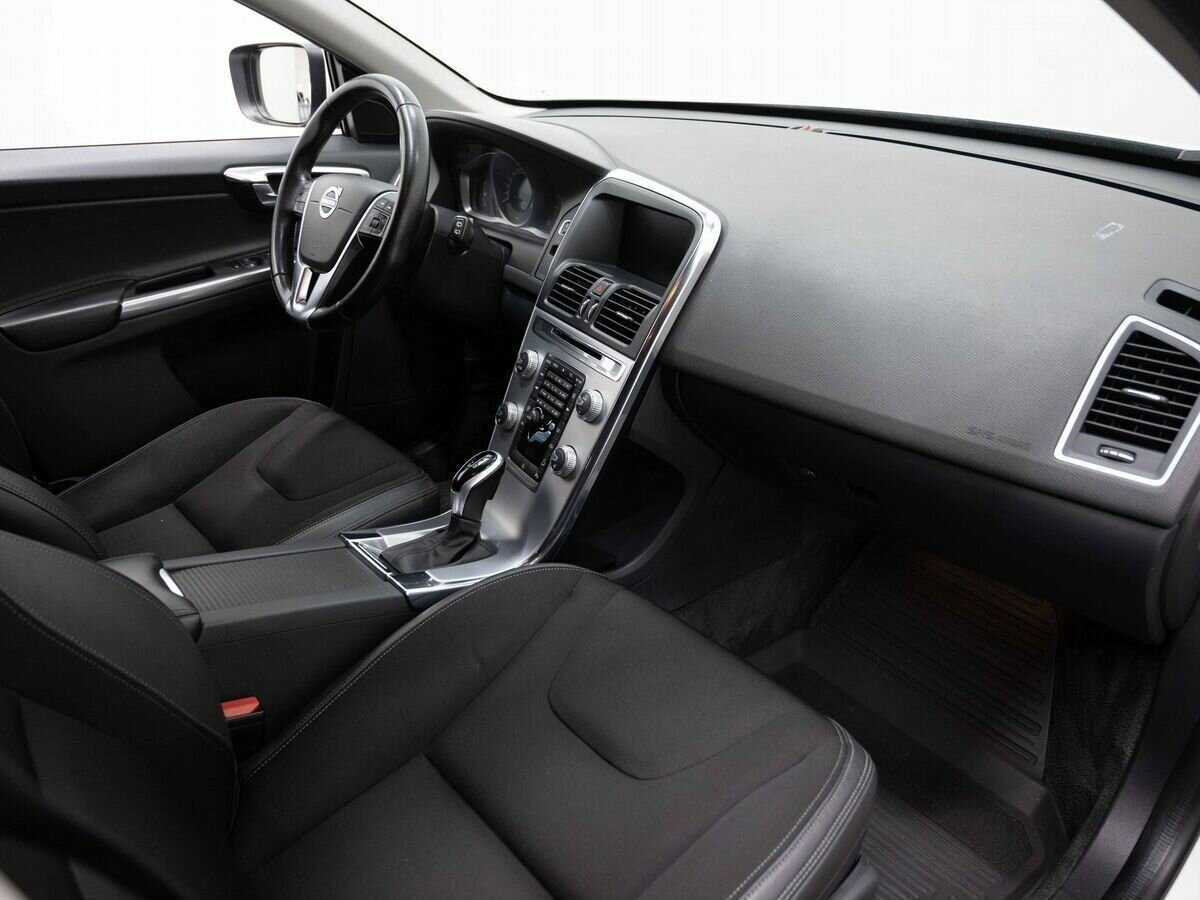 Volvo XC60 с пробегом — 2017 год. Фото: #10