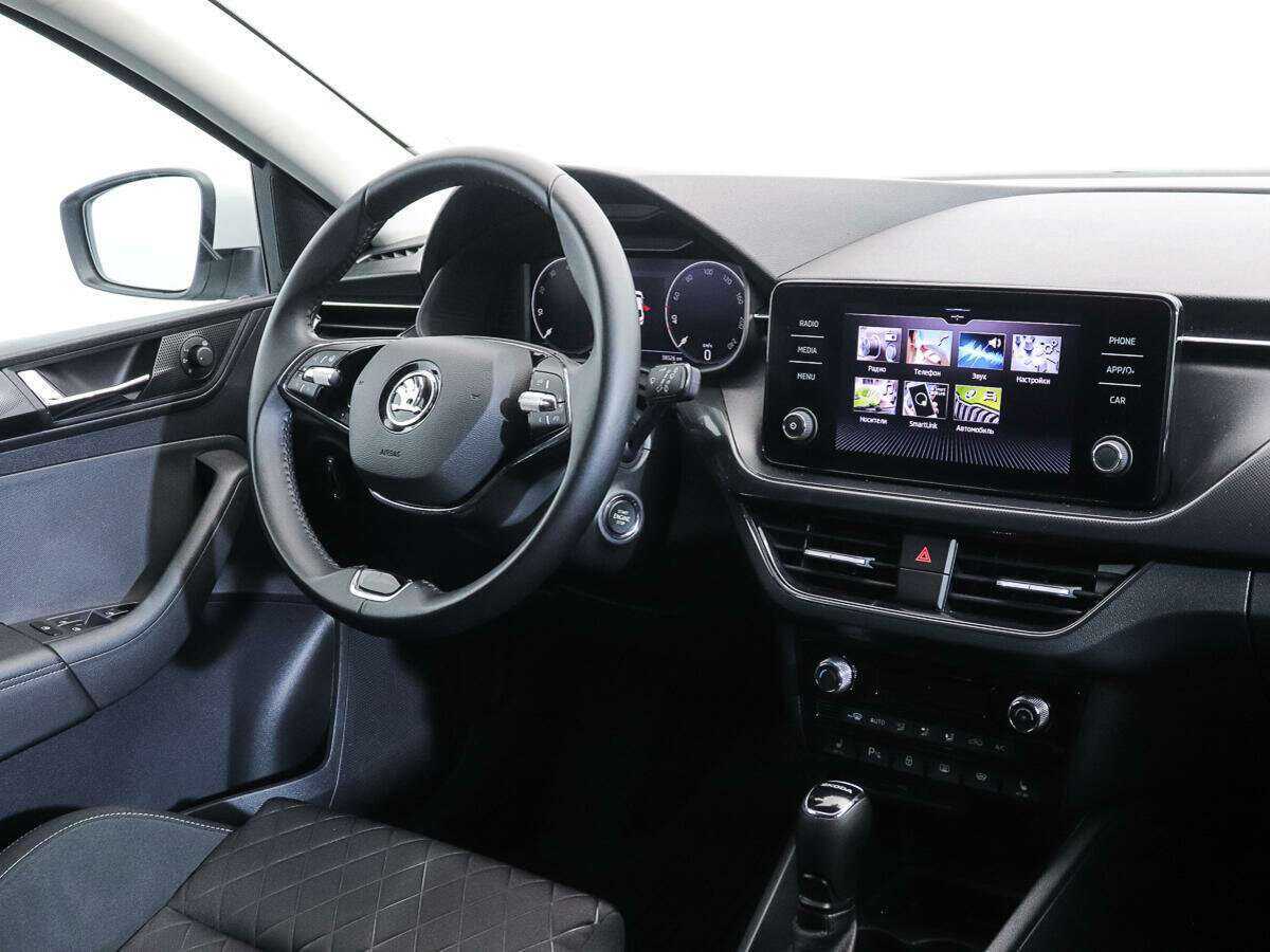 Skoda Rapid с пробегом — 2022 год. Фото: #16