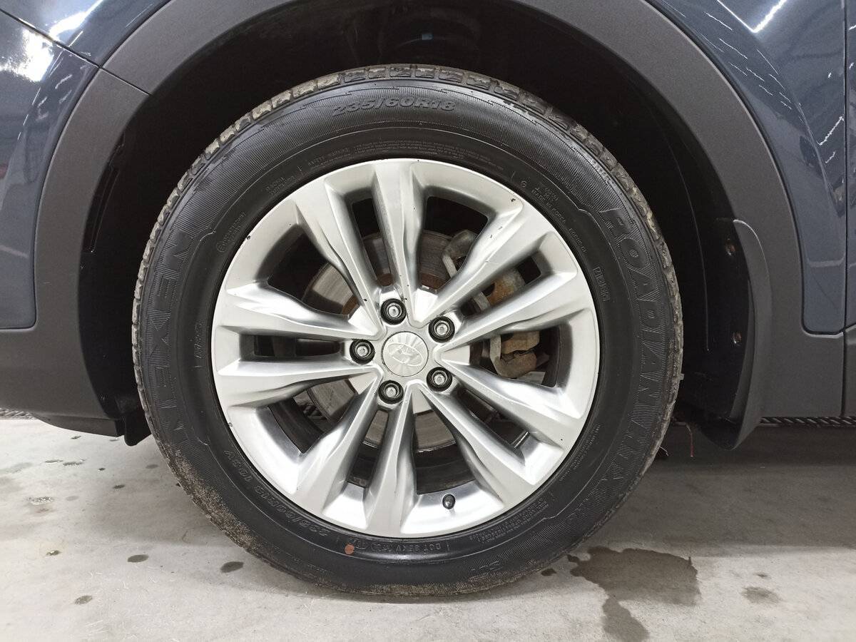 Hyundai Santa Fe с пробегом — 2015 год. Фото: #17