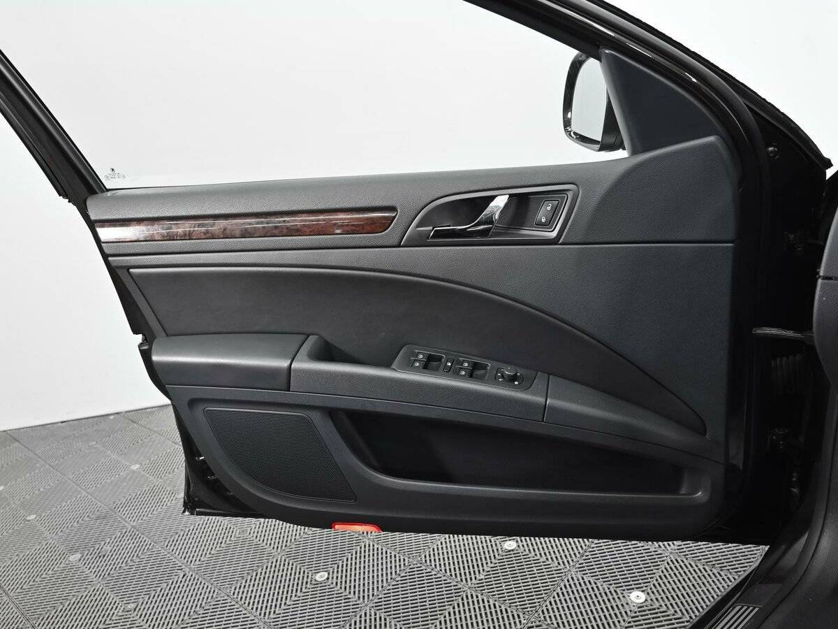 Skoda Superb с пробегом — 2012 год. Фото: #5