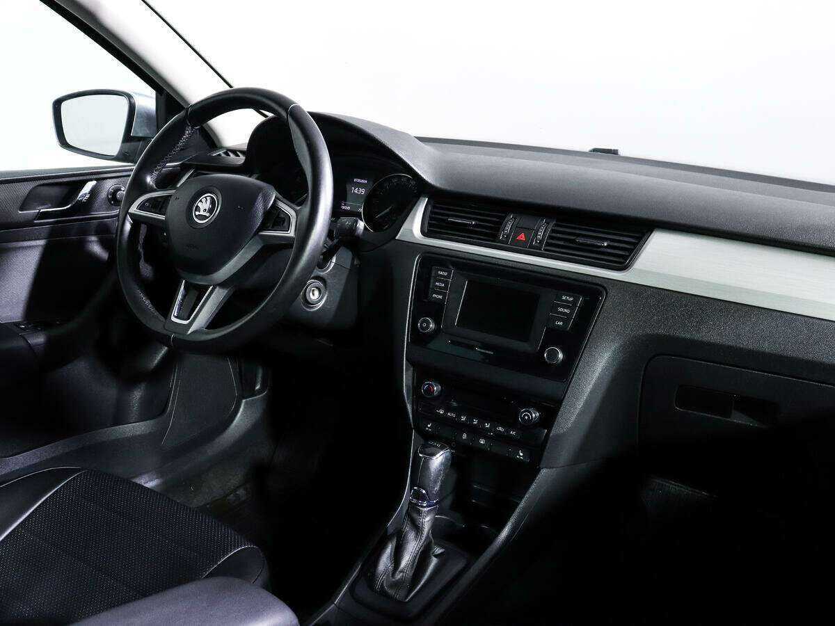 Skoda Rapid с пробегом — 2016 год. Фото: #7