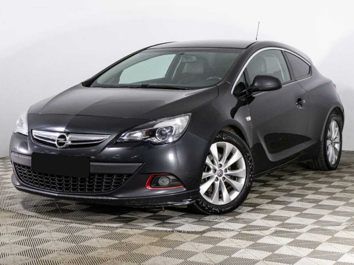 Opel Astra с пробегом — 2012 год. Фото: #0