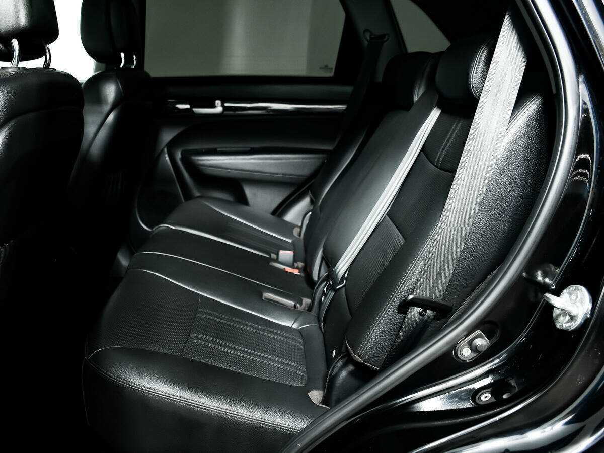 Kia Sorento с пробегом — 2012 год. Фото: #11