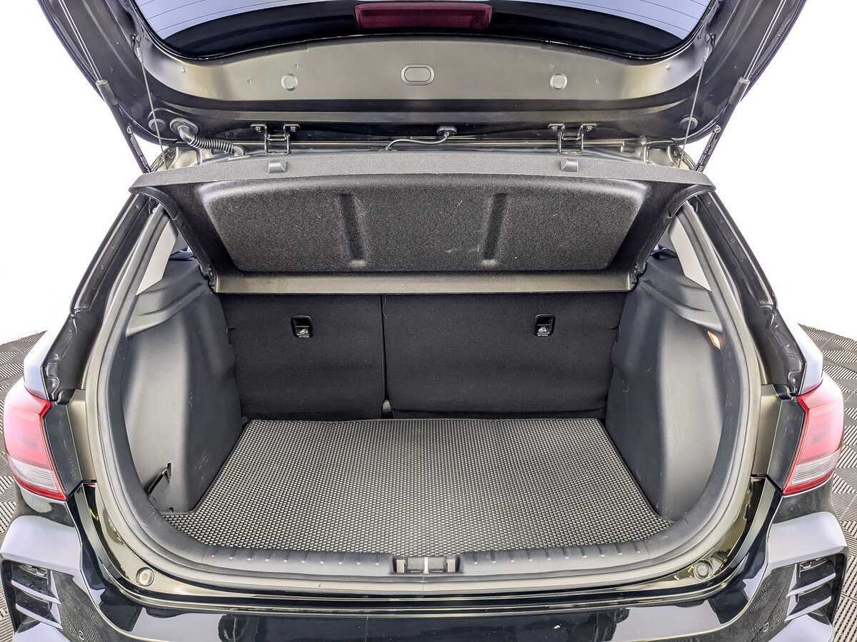 Kia Rio с пробегом — 2021 год. Фото: #9