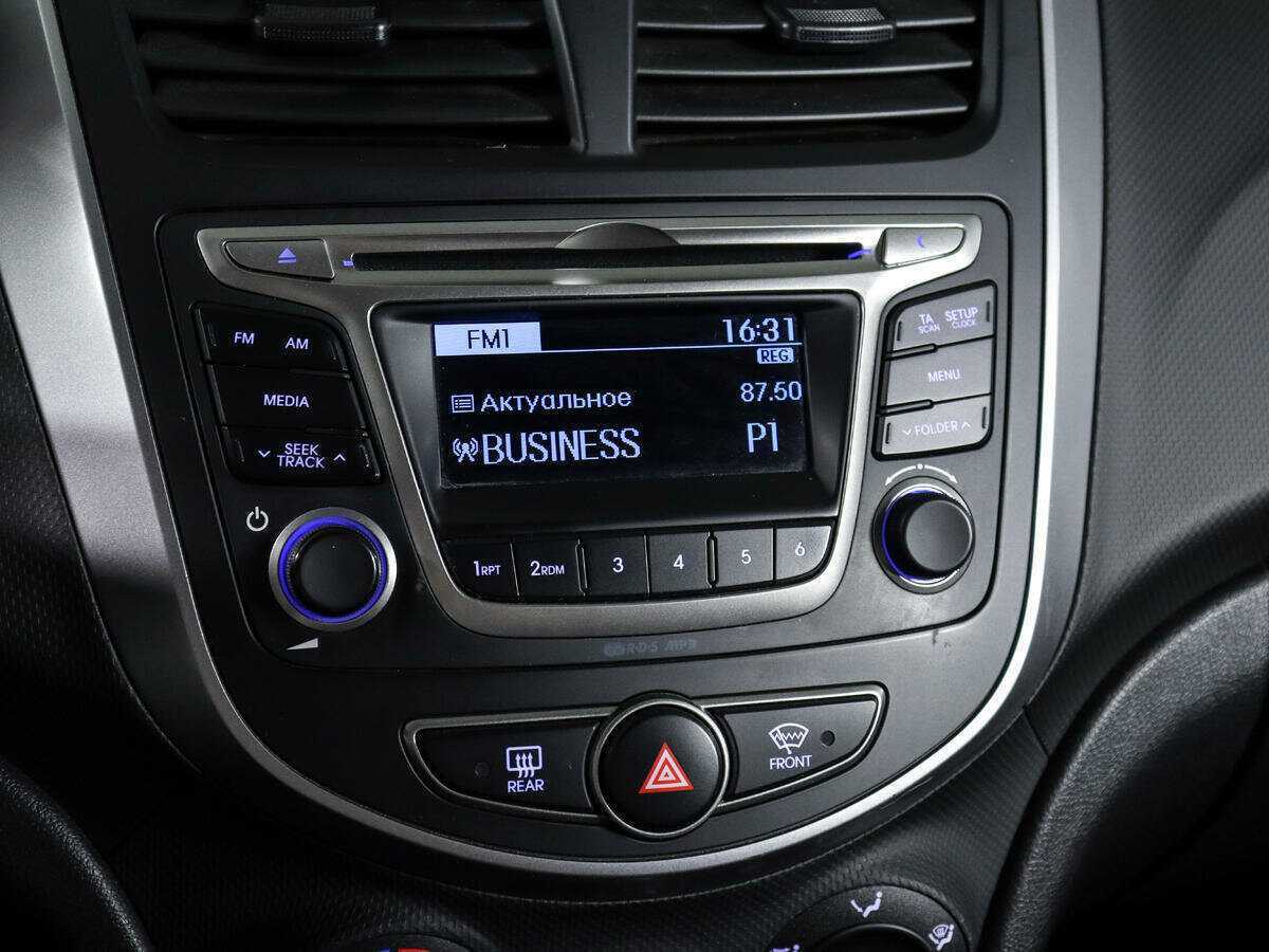 Hyundai Solaris с пробегом — 2016 год. Фото: #17