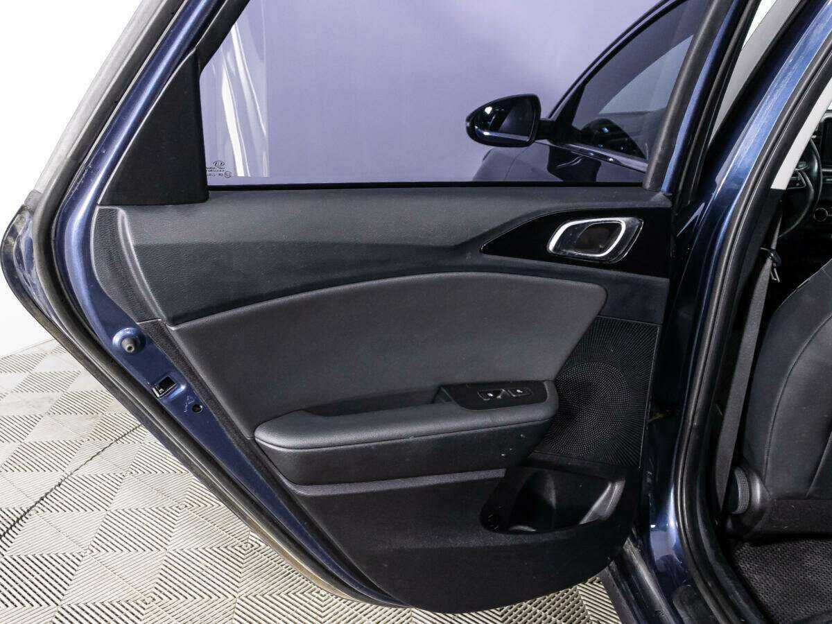 Kia Ceed с пробегом — 2019 год. Фото: #25
