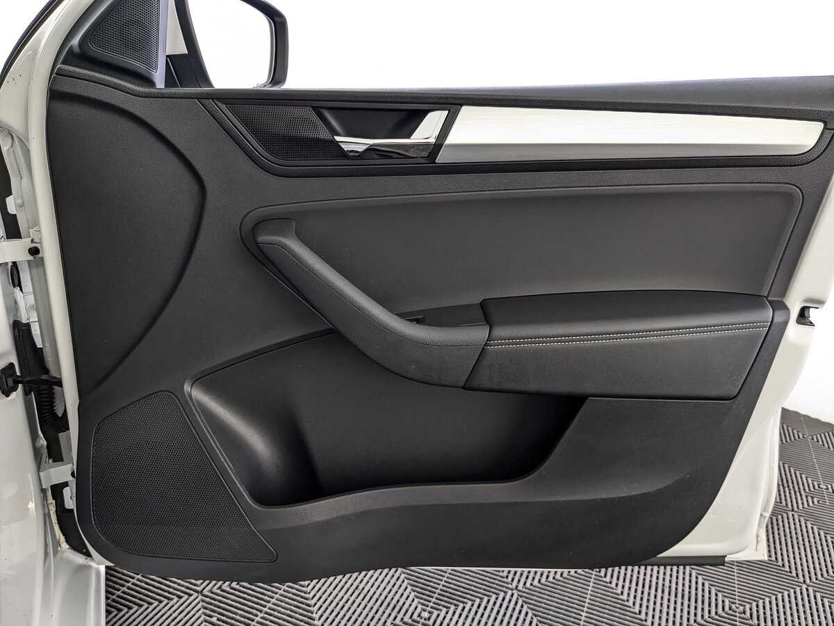 Skoda Rapid с пробегом — 2019 год. Фото: #20