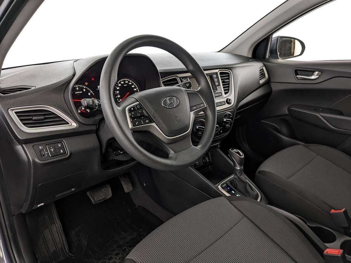 Hyundai Solaris с пробегом — 2021 год. Фото: #12