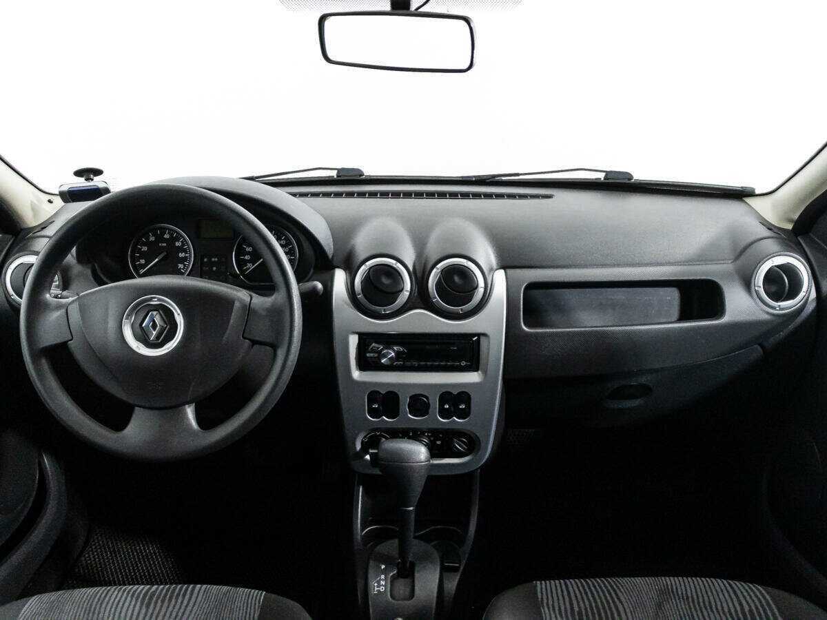 Renault Logan с пробегом — 2014 год. Фото: #12