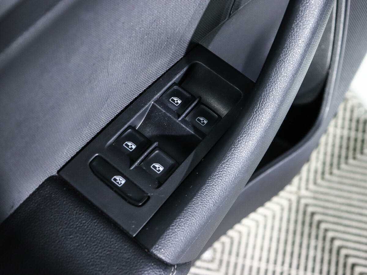 Skoda Rapid с пробегом — 2019 год. Фото: #12